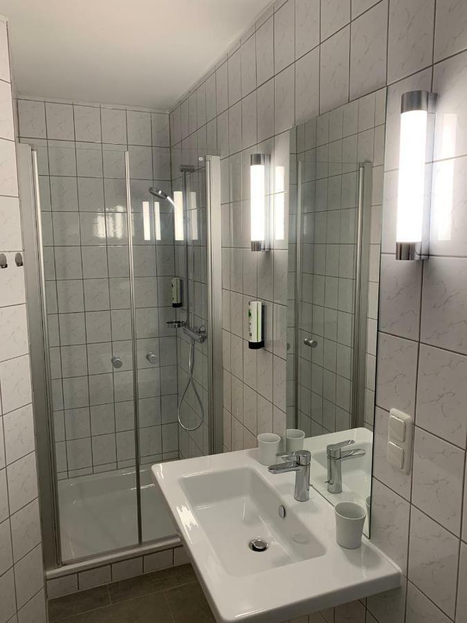 Hotel Und Apartment Garni Eurode Live Herzogenrath Extérieur photo
